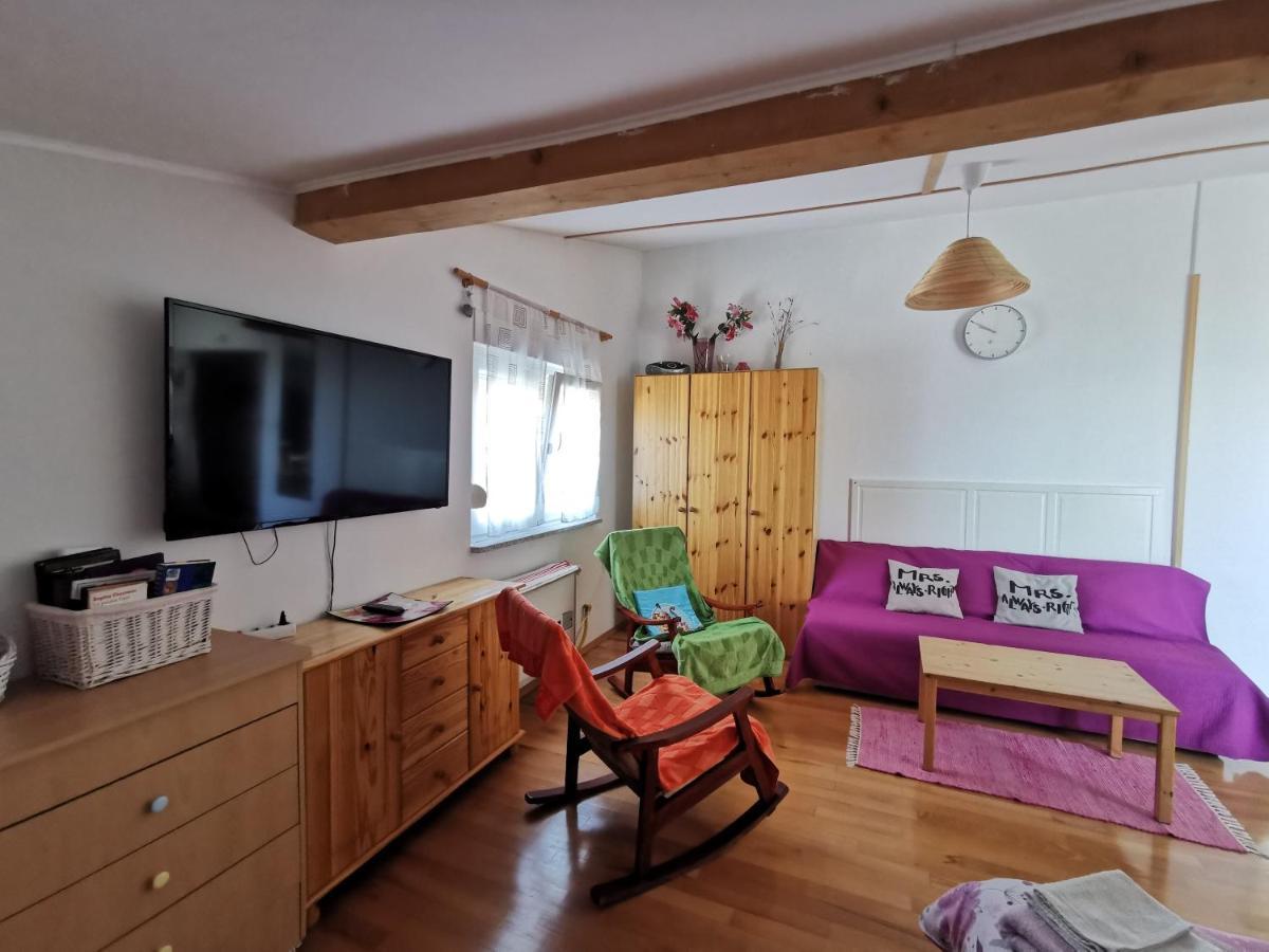 Anita Studio Apartment With Terrace Rijeka Exterior photo